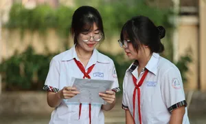 Đề xuất bỏ quy định nhà trường 'thu hộ' tiền BHYT của học sinh Đề xuất bỏ quy định nhà trường 'thu hộ' tiền BHYT của học sinh
