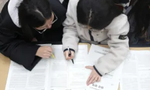 'Học thêm với giáo viên đứng lớp dễ lấy điểm ảo' 'Học thêm với giáo viên đứng lớp dễ lấy điểm ảo'