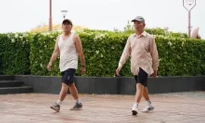 Đi bộ hàng ngày có thể giảm huyết áp