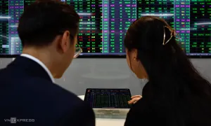 Thanh khoản chứng khoán thấp nhất hai tháng